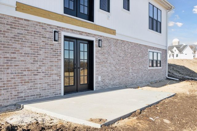 610 Field Point Street, Roberts, WI 54023