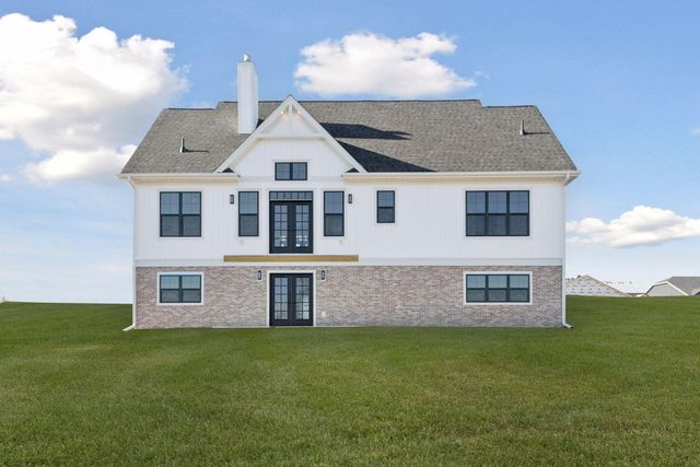 610 Field Point Street, Roberts, WI 54023