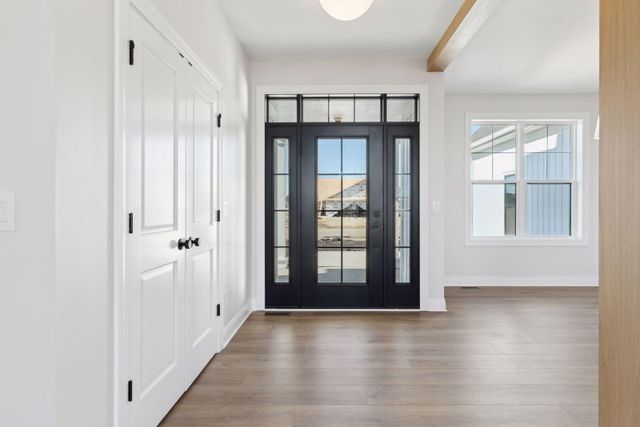 610 Field Point Street, Roberts, WI 54023