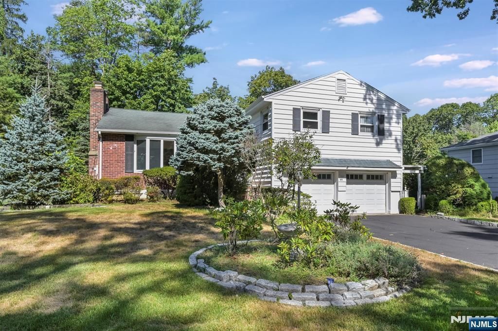 513 Hensler Lane, Oradell, NJ 07649