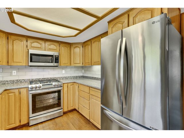 535 Ne 24TH St, Gresham, OR 97030