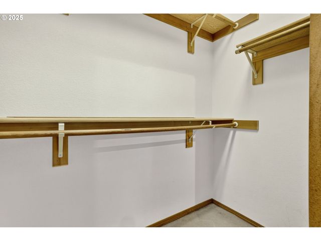 535 Ne 24TH St, Gresham, OR 97030