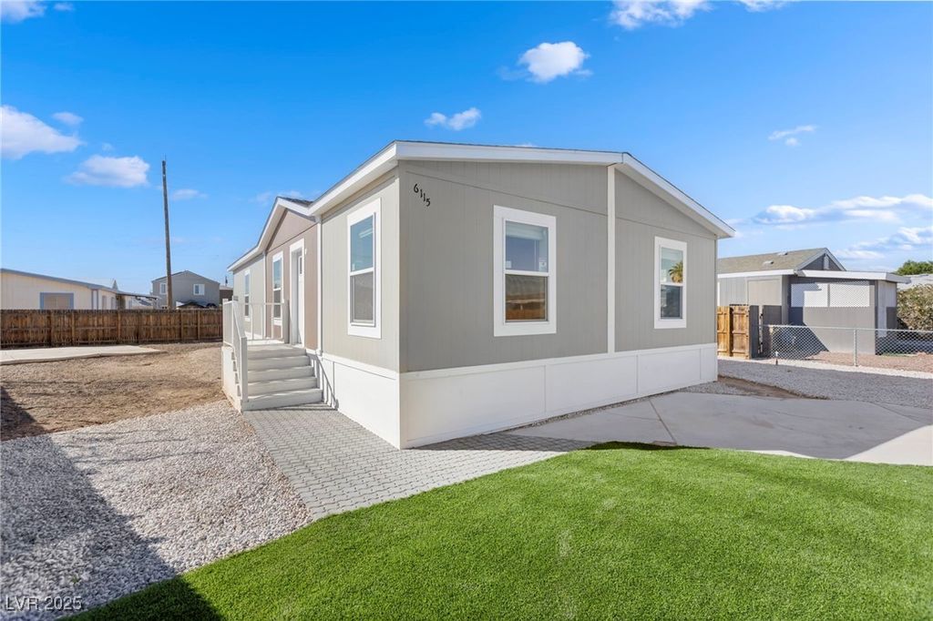 6115 Berthelot Lane, Las Vegas, NV 89122