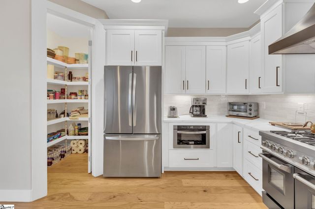 104 Pinelands Place, Travelers Rest, SC 29690