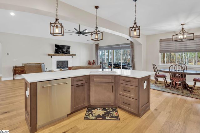 104 Pinelands Place, Travelers Rest, SC 29690