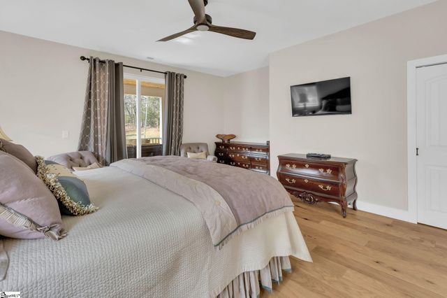 104 Pinelands Place, Travelers Rest, SC 29690