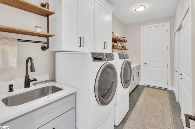 104 Pinelands Place, Travelers Rest, SC 29690