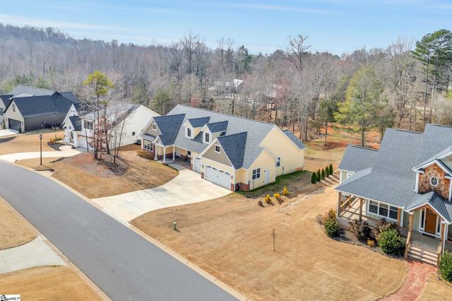 104 Pinelands Place, Travelers Rest, SC 29690