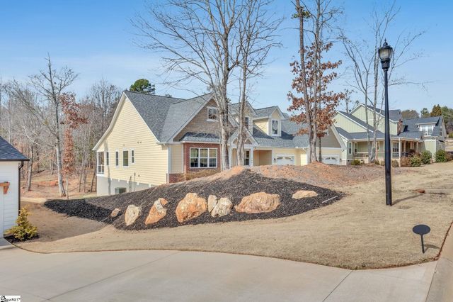 104 Pinelands Place, Travelers Rest, SC 29690