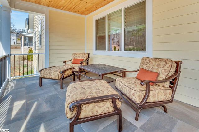 104 Pinelands Place, Travelers Rest, SC 29690