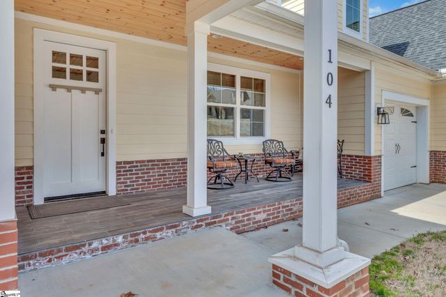 104 Pinelands Place, Travelers Rest, SC 29690