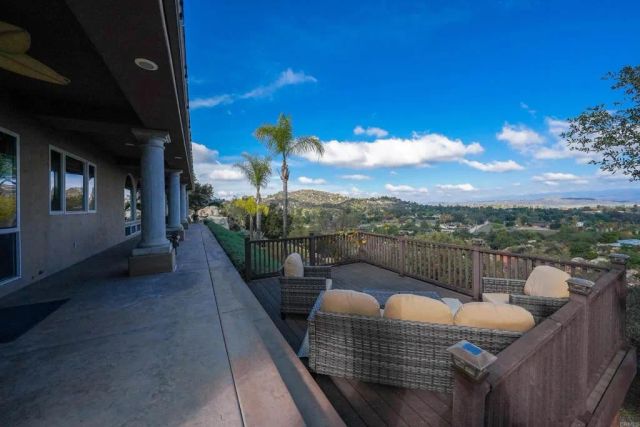 15455 Wyeport Road, Ramona, CA 92065