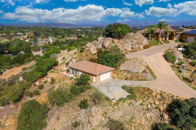 15455 Wyeport Road, Ramona, CA 92065