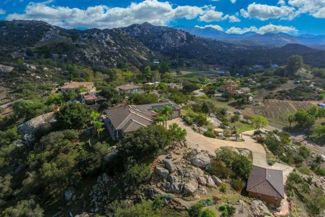 15455 Wyeport Road, Ramona, CA 92065