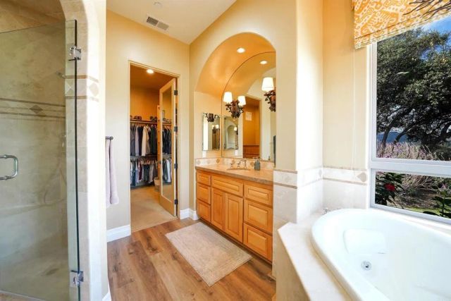 15455 Wyeport Road, Ramona, CA 92065