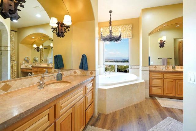 15455 Wyeport Road, Ramona, CA 92065