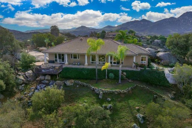15455 Wyeport Road, Ramona, CA 92065