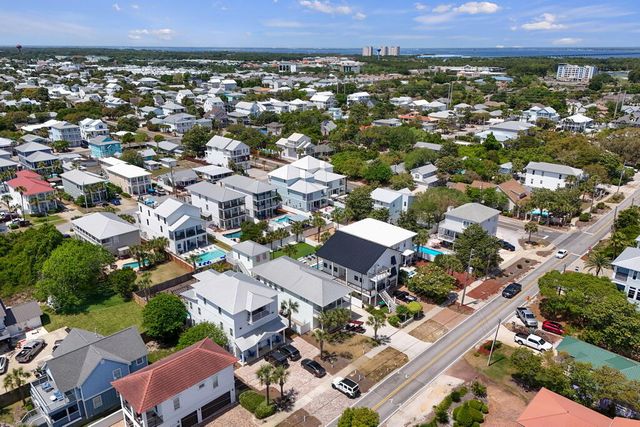 64 DOLPHIN Street, Destin, FL 32541