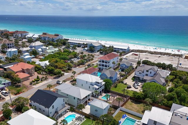 64 DOLPHIN Street, Destin, FL 32541