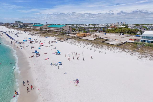64 DOLPHIN Street, Destin, FL 32541