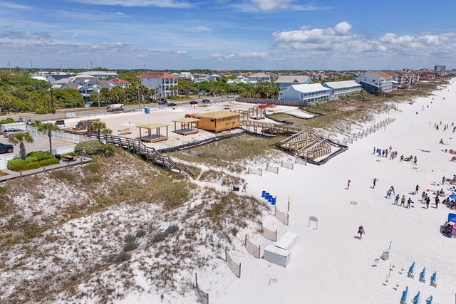 64 DOLPHIN Street, Destin, FL 32541