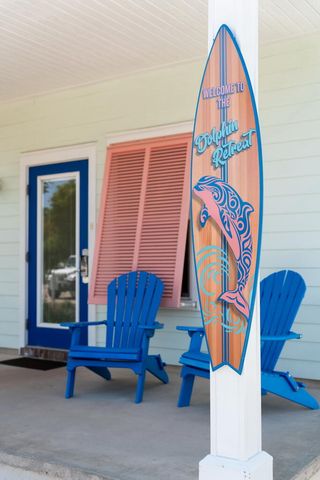 64 DOLPHIN Street, Destin, FL 32541