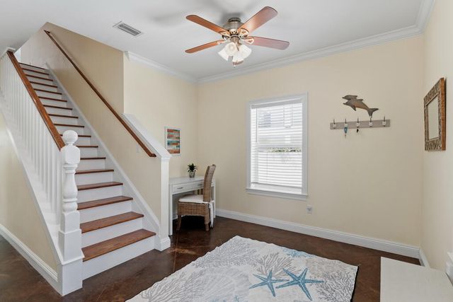 64 DOLPHIN Street, Destin, FL 32541