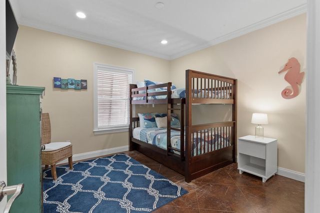 64 DOLPHIN Street, Destin, FL 32541
