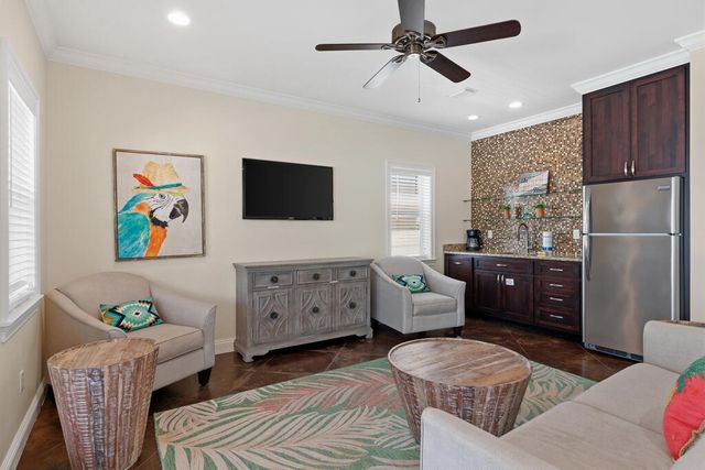 64 DOLPHIN Street, Destin, FL 32541