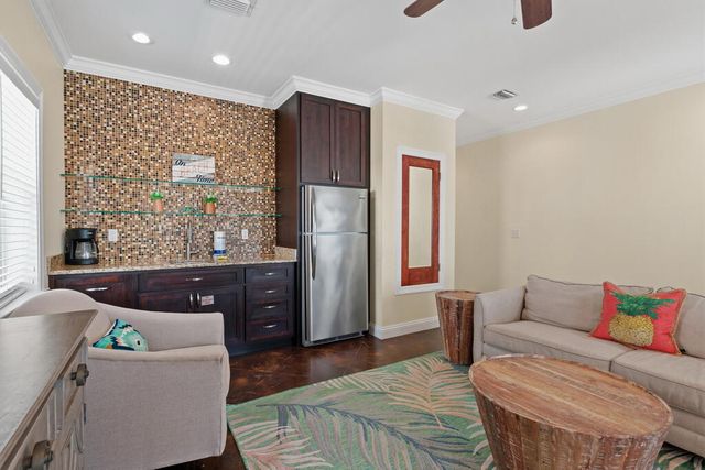 64 DOLPHIN Street, Destin, FL 32541