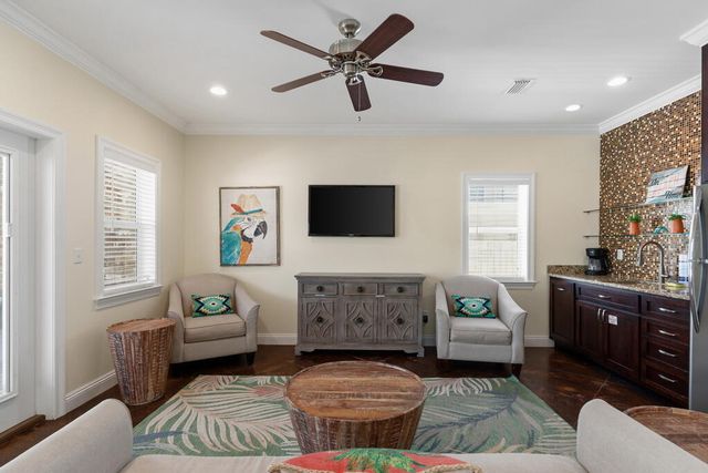 64 DOLPHIN Street, Destin, FL 32541