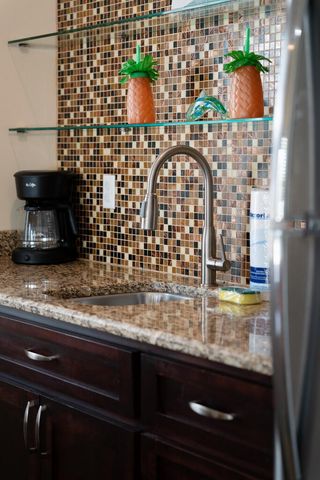 64 DOLPHIN Street, Destin, FL 32541