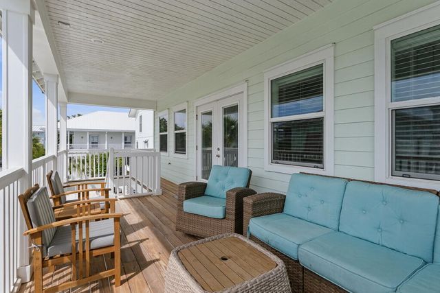 64 DOLPHIN Street, Destin, FL 32541