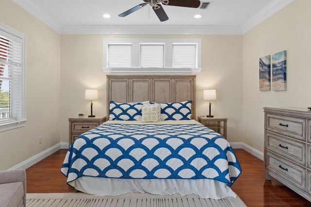 64 DOLPHIN Street, Destin, FL 32541