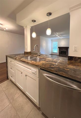 1601 Shepherd Drive 161, Houston, TX 77019