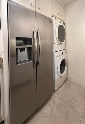 1601 Shepherd Drive 161, Houston, TX 77019