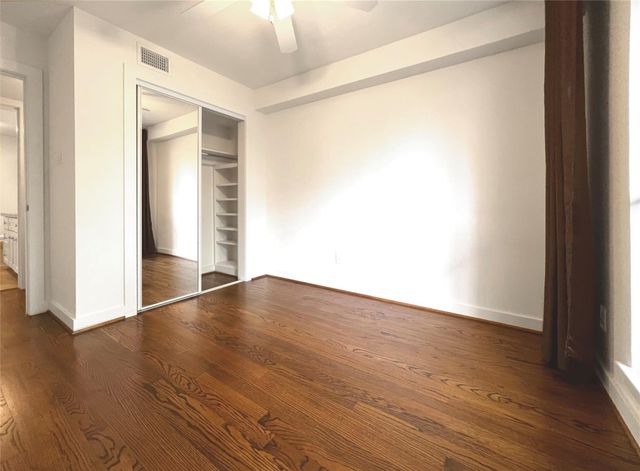 1601 Shepherd Drive 161, Houston, TX 77019