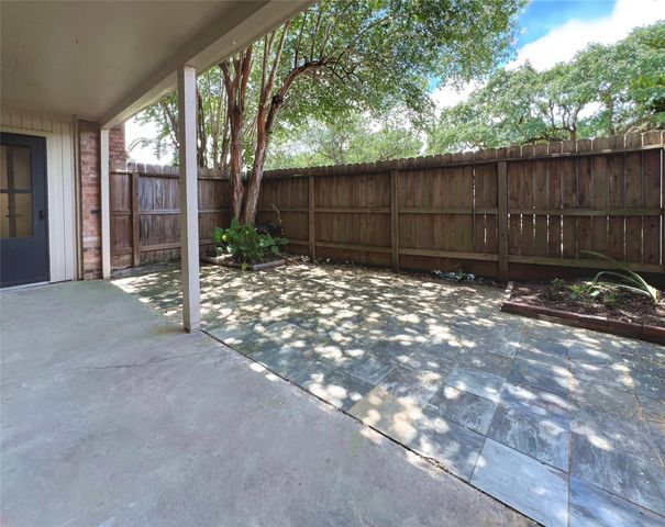 1601 Shepherd Drive 161, Houston, TX 77019