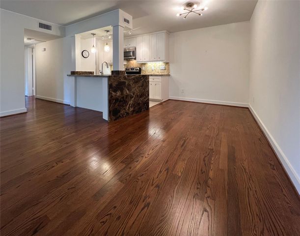 1601 Shepherd Drive 161, Houston, TX 77019