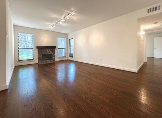 1601 Shepherd Drive 161, Houston, TX 77019
