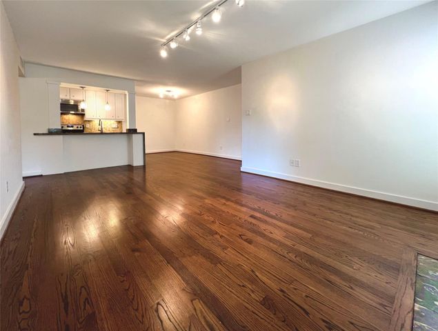 1601 Shepherd Drive 161, Houston, TX 77019