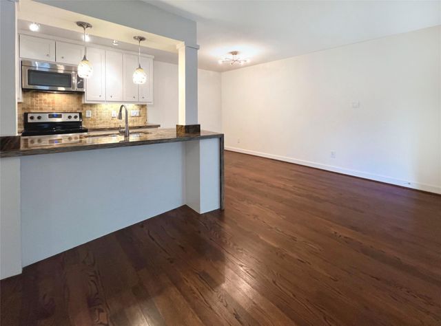 1601 Shepherd Drive 161, Houston, TX 77019