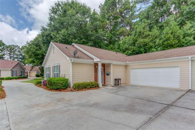 184 Camry Lane, Grayson, GA 30017