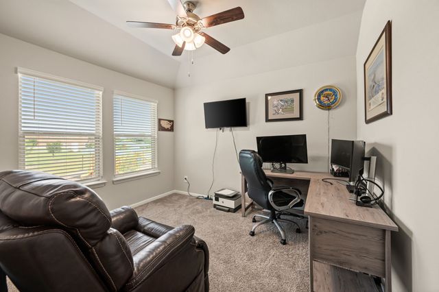4804 Tradition Street, Haltom City, TX 76117