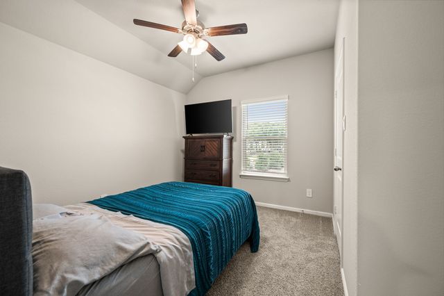4804 Tradition Street, Haltom City, TX 76117