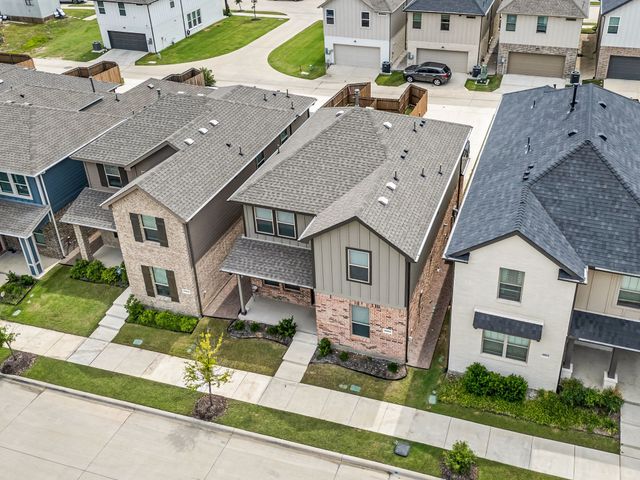 4804 Tradition Street, Haltom City, TX 76117