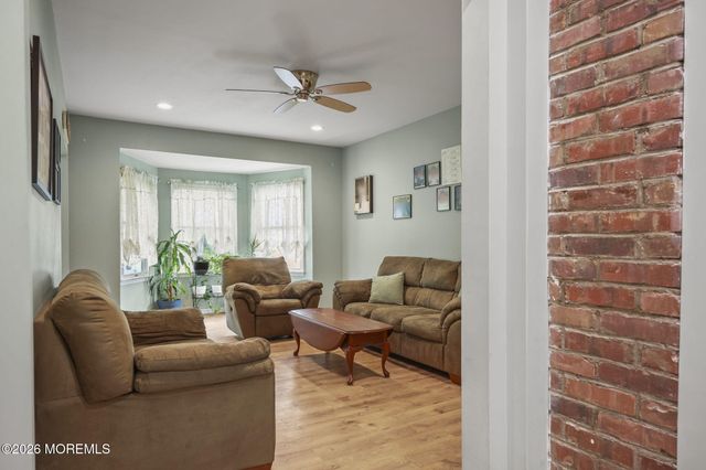 156 Myrtle Avenue, Belford, NJ 07718