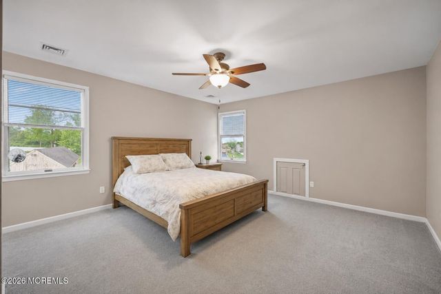 156 Myrtle Avenue, Belford, NJ 07718