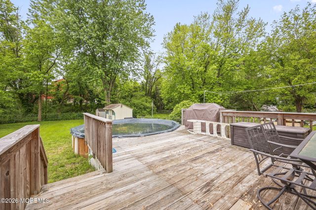 156 Myrtle Avenue, Belford, NJ 07718