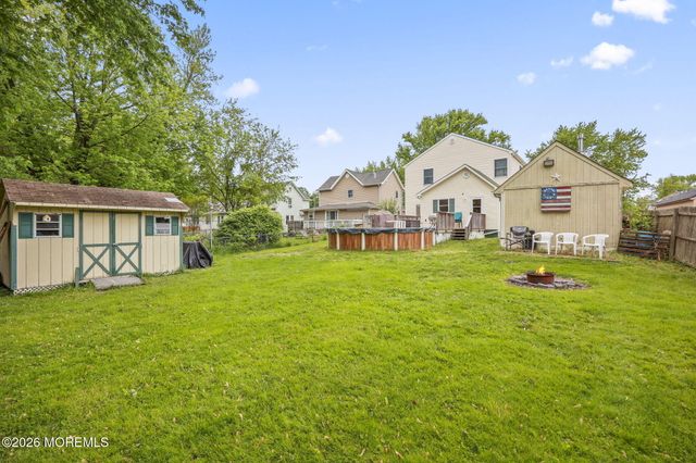 156 Myrtle Avenue, Belford, NJ 07718